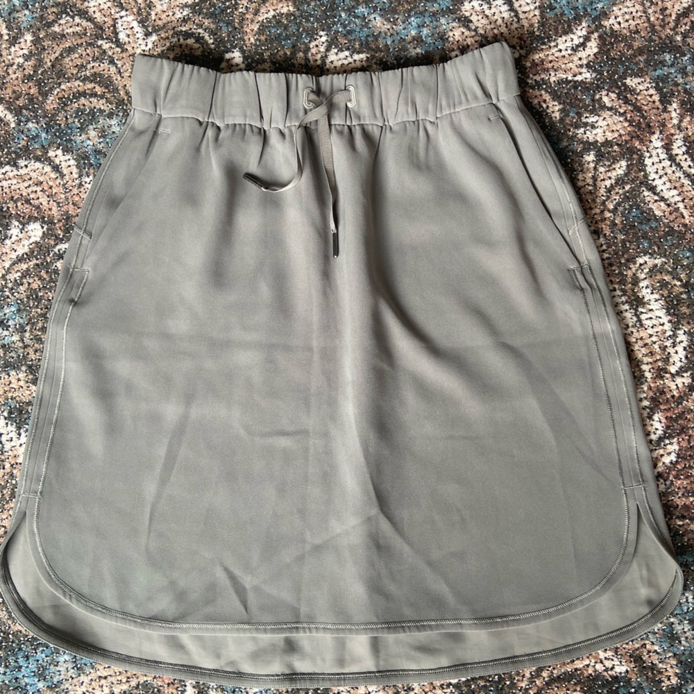 Lululemon On The Fly Skirt - 8